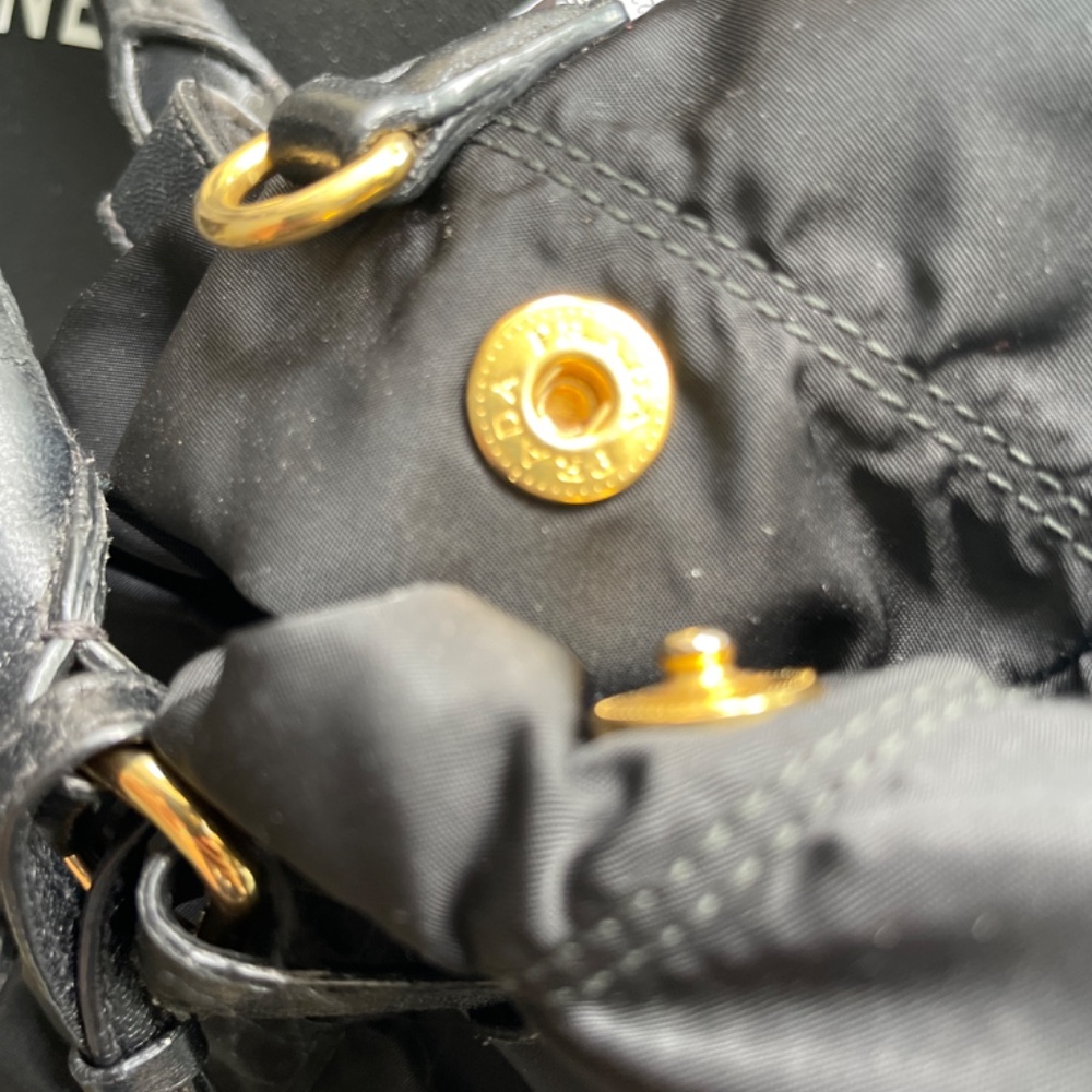 Prada bag - Picture 4 of 6